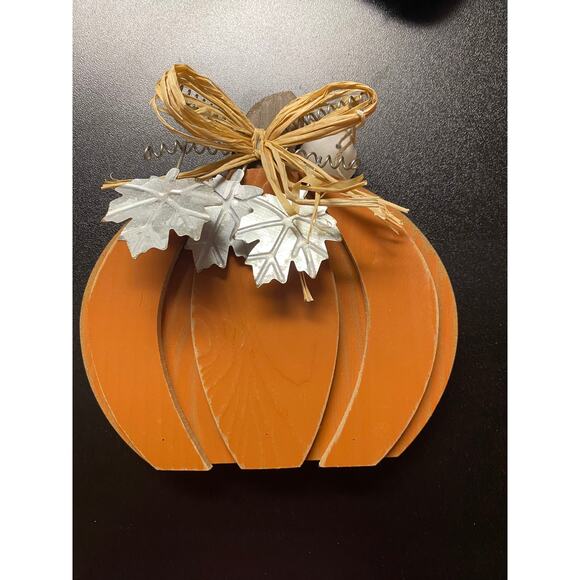 Fall Décor Orange Pumpkin Tin Leaves, Rustic Décor - Picture 1 of 3